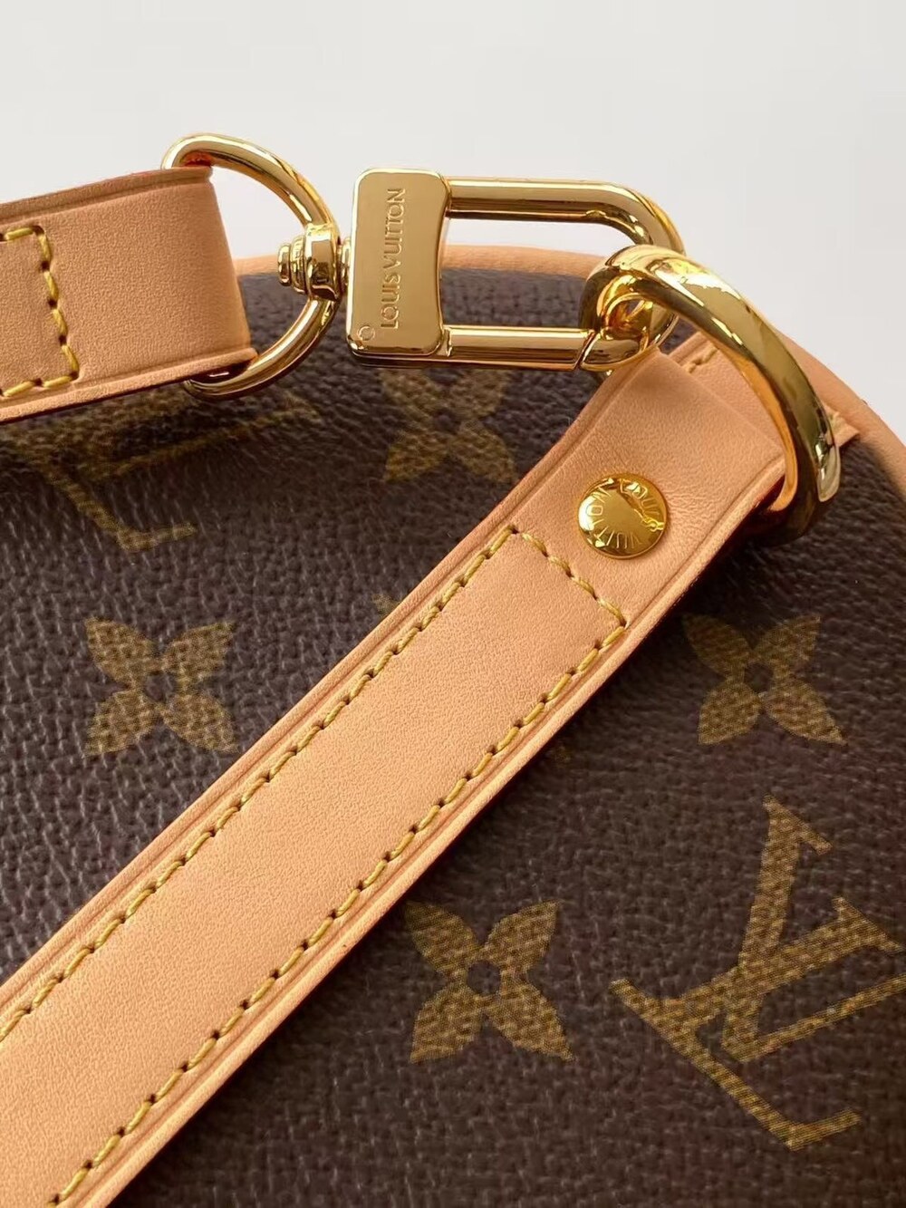 Louis Vuitton Speedy Bandouliere Handbag with Monogram Canvas and Gold Hardware - Picture 9 of 9